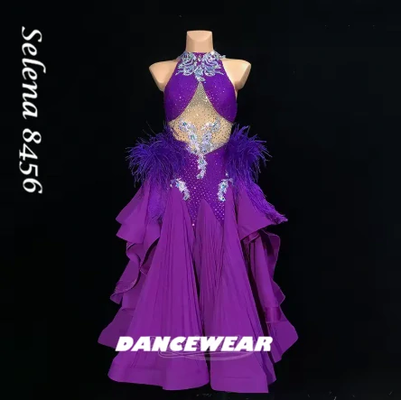 Selena 8456