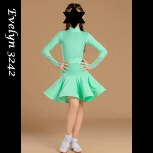 Evelyn 3242