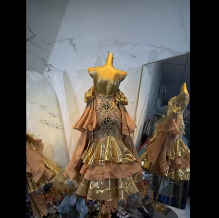 Priscilla 8252