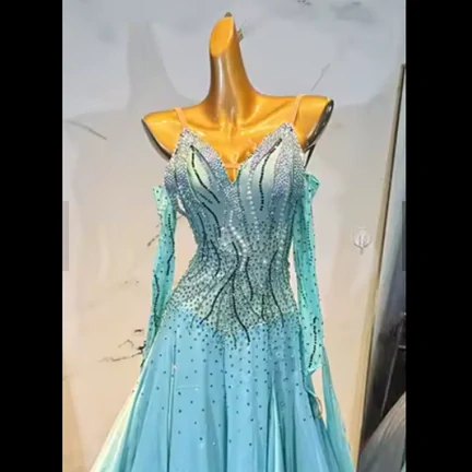 Priscilla 8260